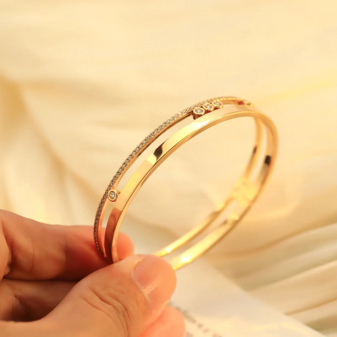 [Loco ]Move Romane Diamond Bangle Bracelet