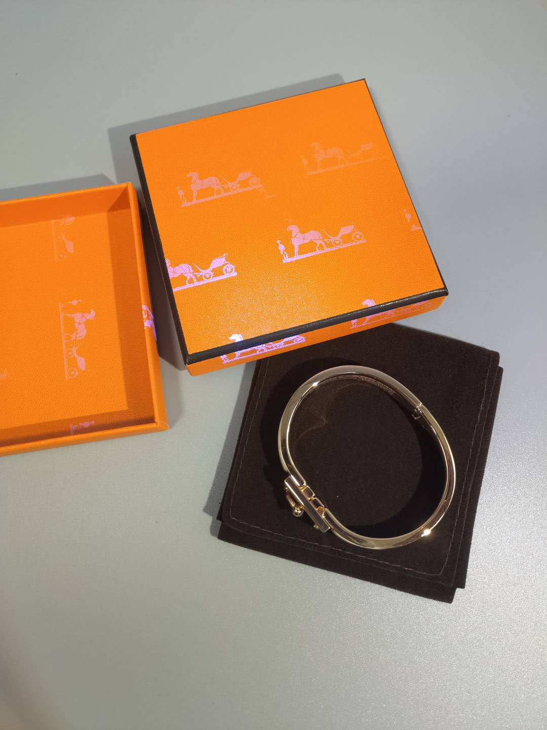 ¡®Loco¡¯H ORANGE BRACELET