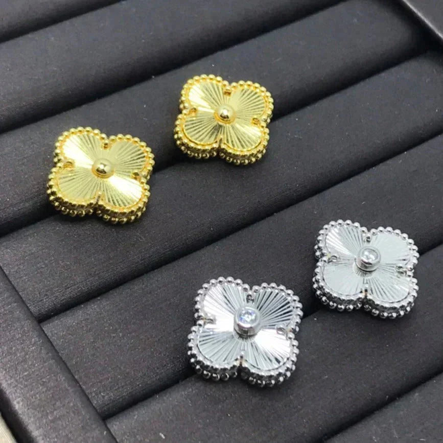 ¡®Loco¡¯CLOVER MINI 9.5MM LASER EARRINGS