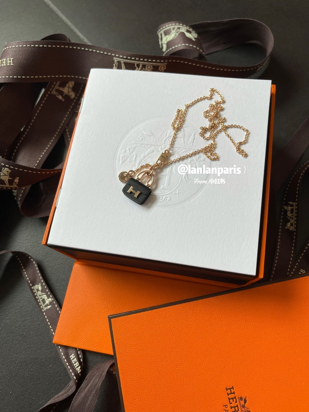 ¡®Loco¡¯CONSTANCE BLACK PEDANT PINK GOLD NECKLACE