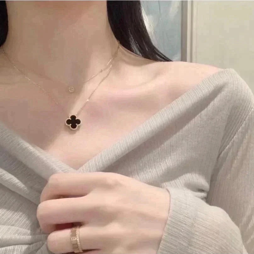 ¡®Loco¡¯CLOVER 15MM BLACK ONYX SINGLE FLOWER NECKLACE
