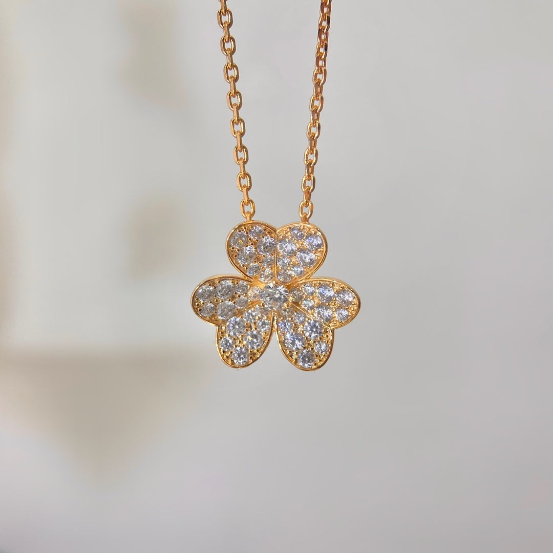 ¡®Loco¡¯FLOWER DIAMOND NECKLACE