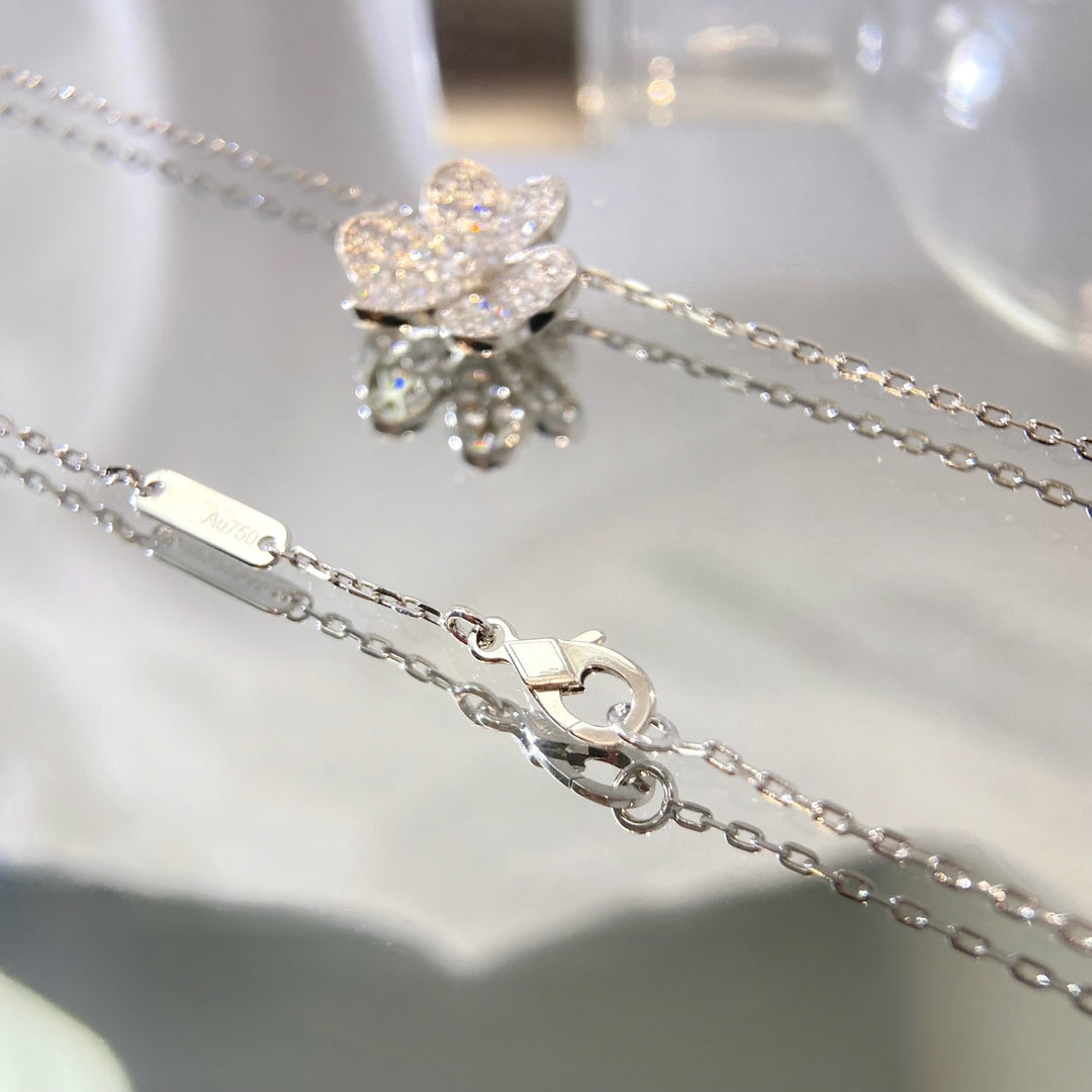 ¡®Loco¡¯FLOWER DIAMOND NECKLACE