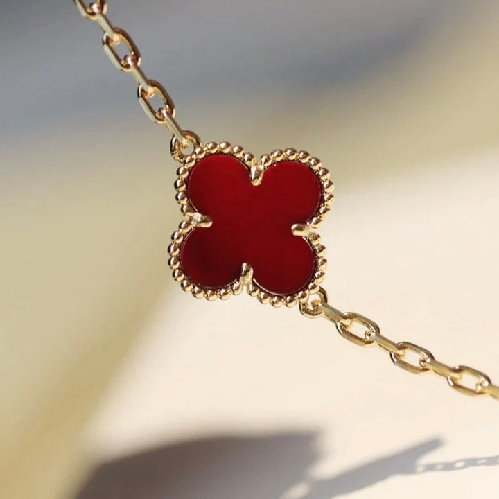 ¡®Loco¡¯CLOVER 20 MOTIFS CARNELIAN NECKLACE