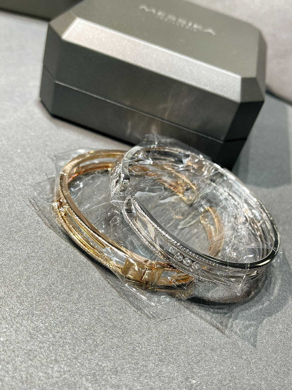 [Loco ]MOVE 10TH PAVED DIAMOND BRACELET
