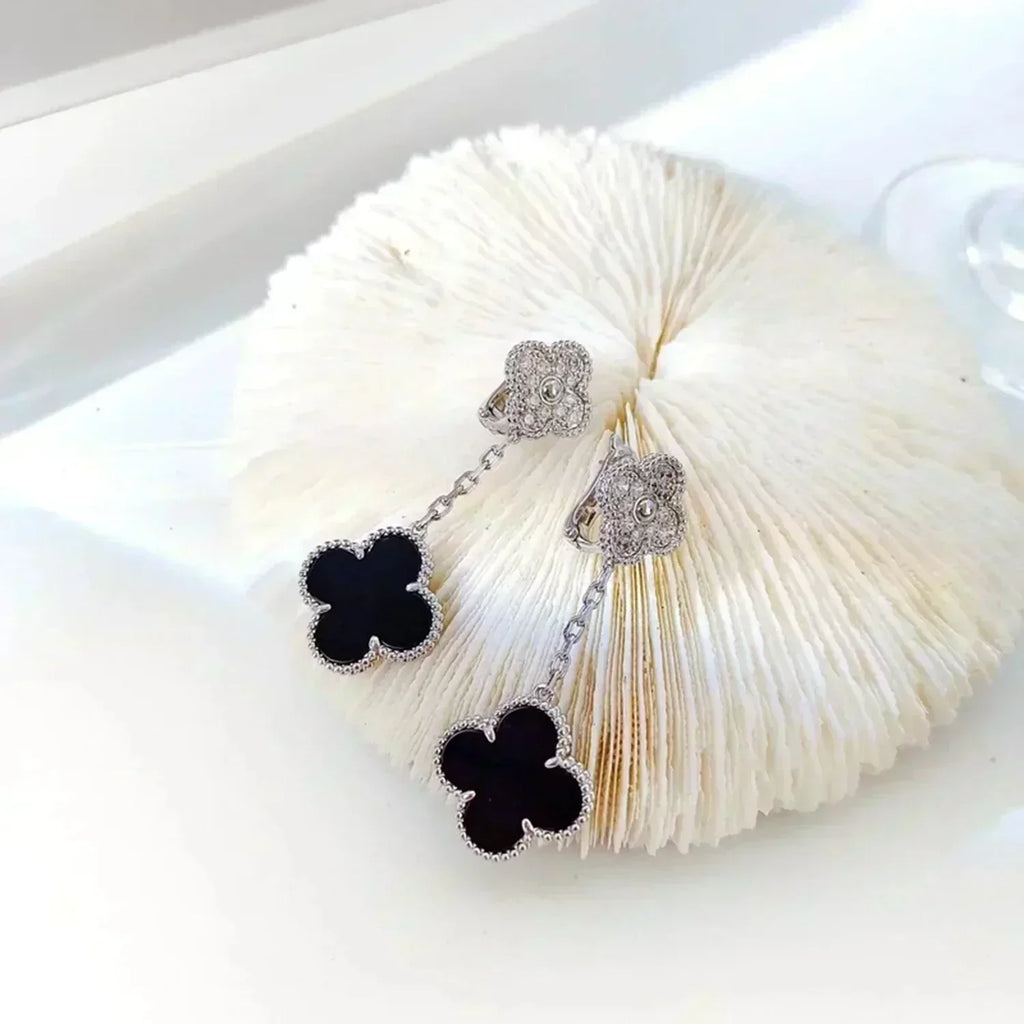 ¡®Loco¡¯CLOVER 2 MOTIFS  DIAMOND ONYX EARRINGS SILVER