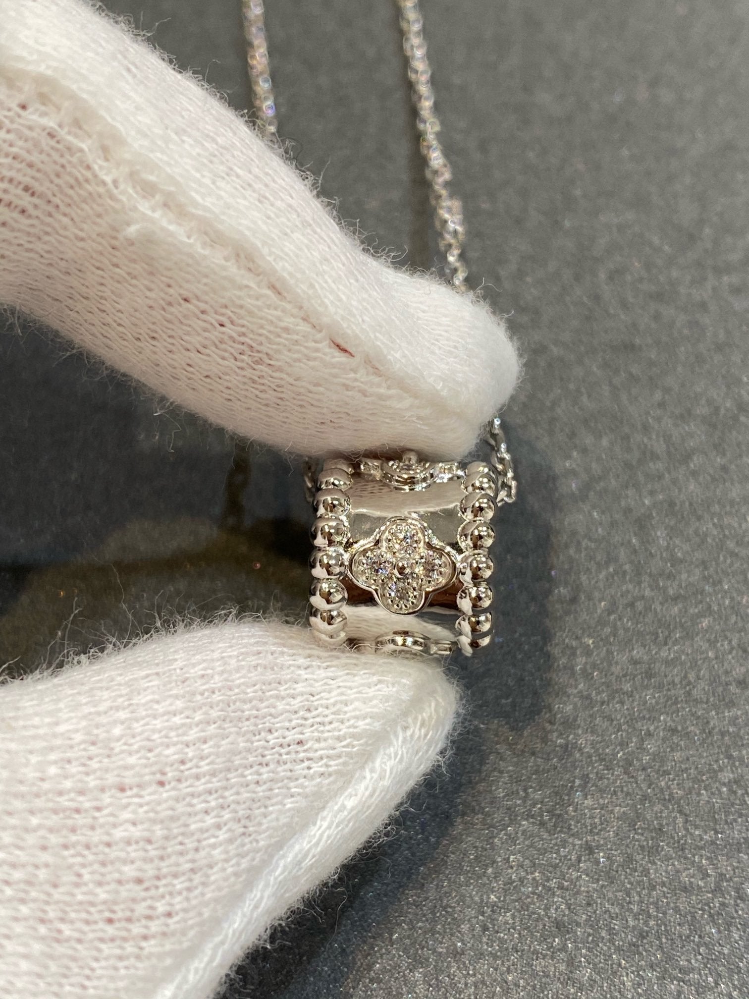 ¡®Loco¡¯PERLEE PEDANT SIVLER DIAMOND NECKLACE