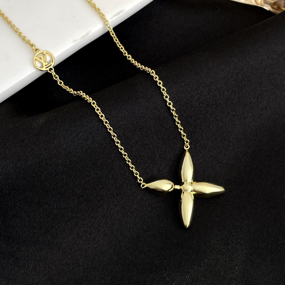 ¡®Loco¡¯LOUISETTE GOLD NECKLACE