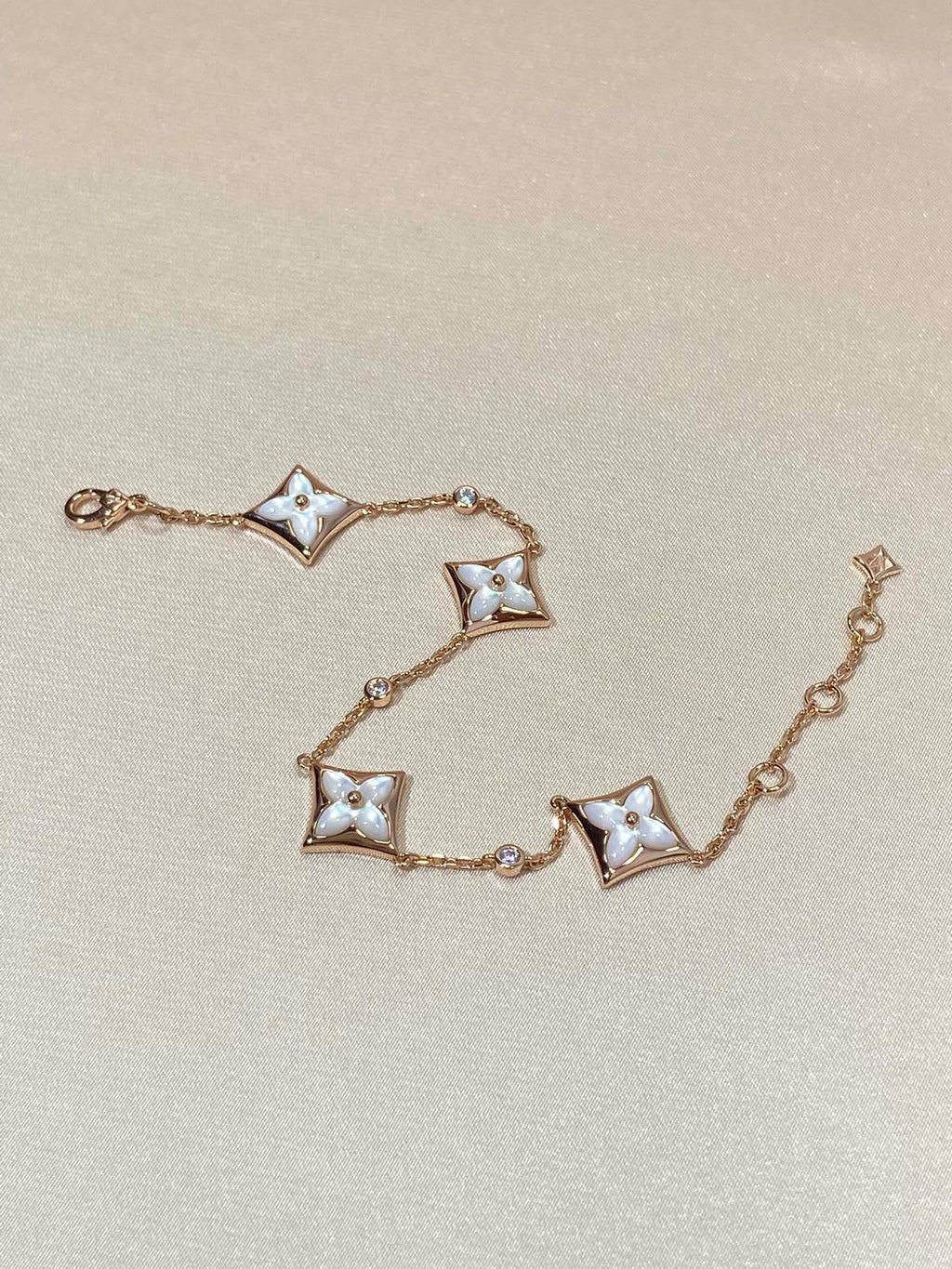¡®Loco¡¯STAR 4 MOTIF MOP DIAMOND PINK GOLD BRACELET