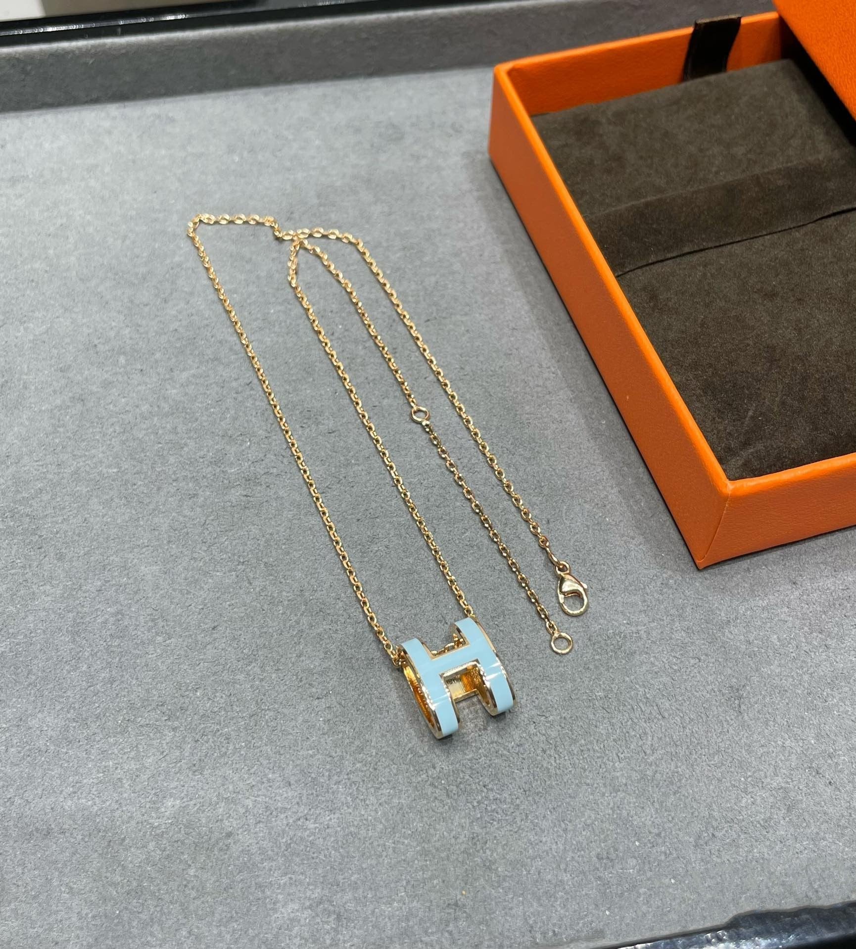 ¡®Loco¡¯POP H SKY BLUE NECKLACE