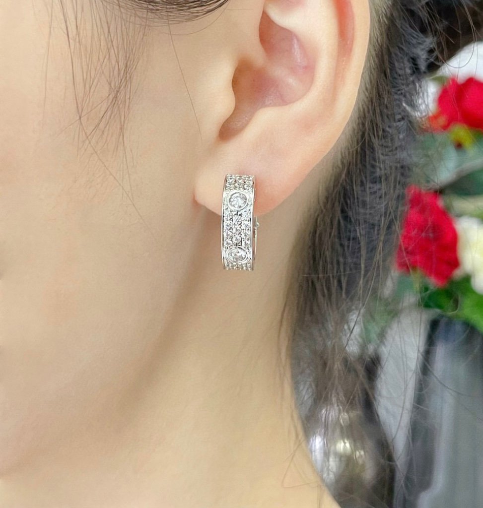 ¡®Loco¡¯LOVE 5.5MM DIAMOND PAVED EARRINGS