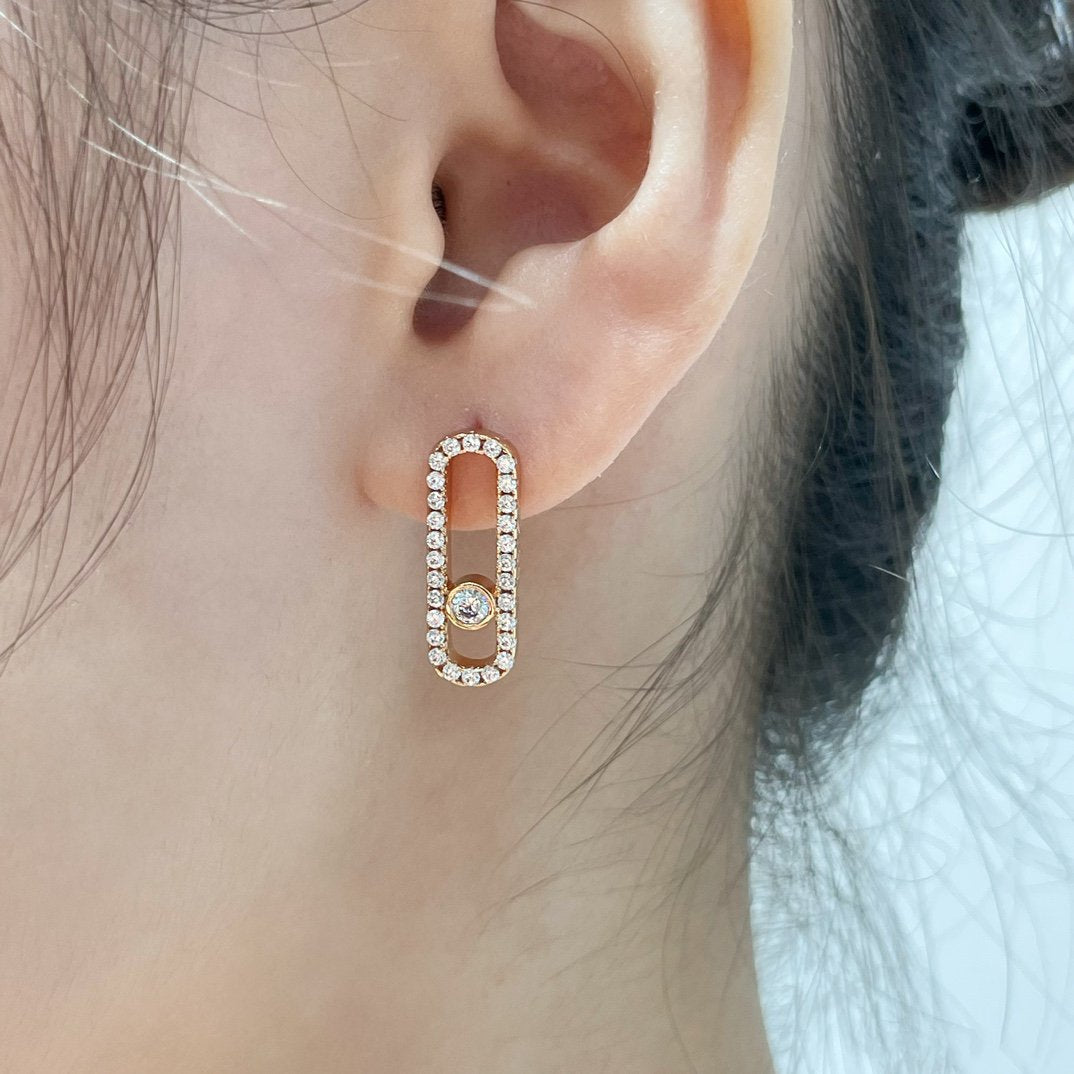 [Loco ]MOVE UNO STUD DIAMOND PAVED EARRINGS