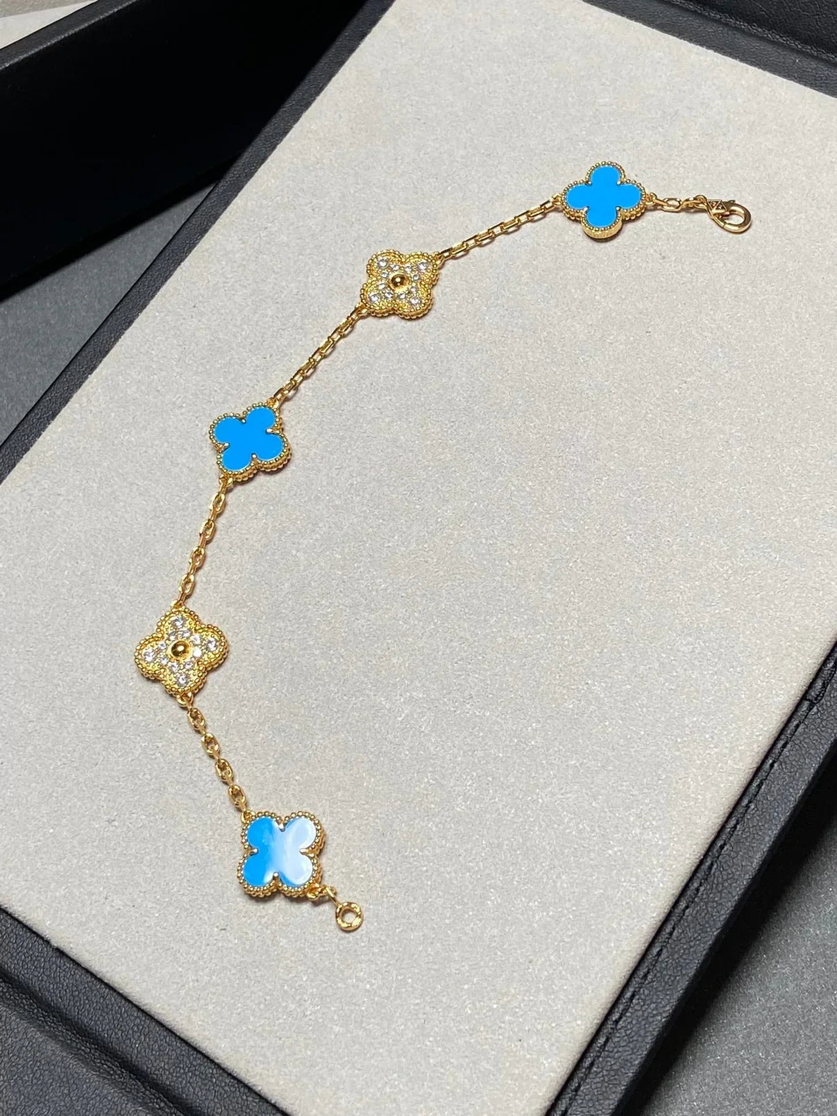 [Loco]New CLOVER 5 MOTIF BLUE AGATE BRACELET COLLECTION