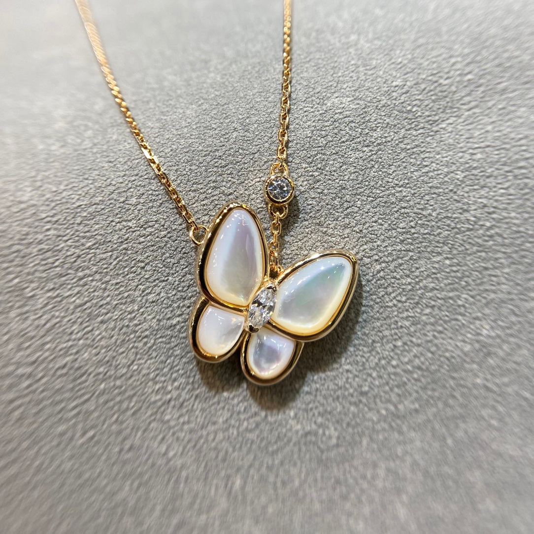 ¡®Loco¡¯BUTTERFLY MOP DIAMOND NECKLACE