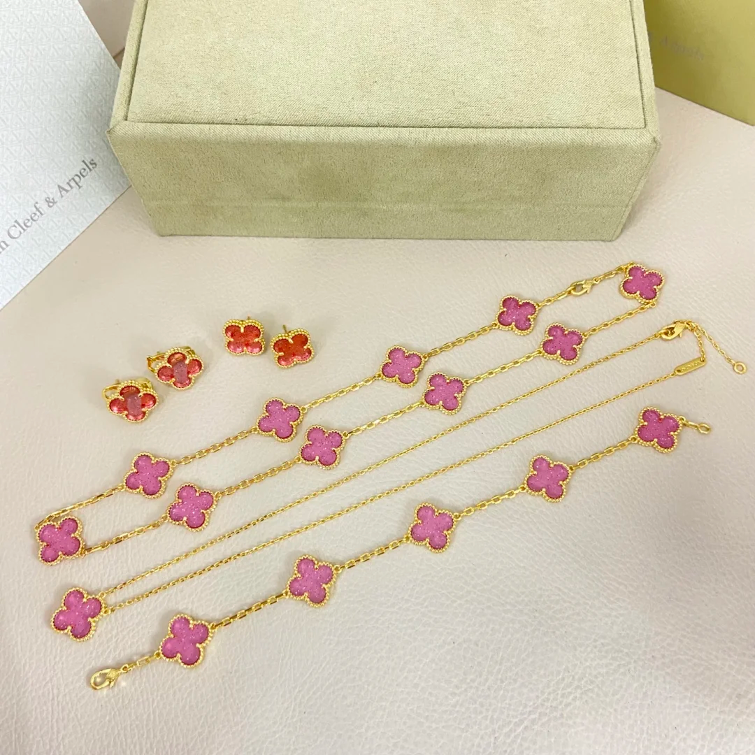 [Loco ]New CLOVER 5 MOTIFS PINK MOP BRACELET COLLECTION