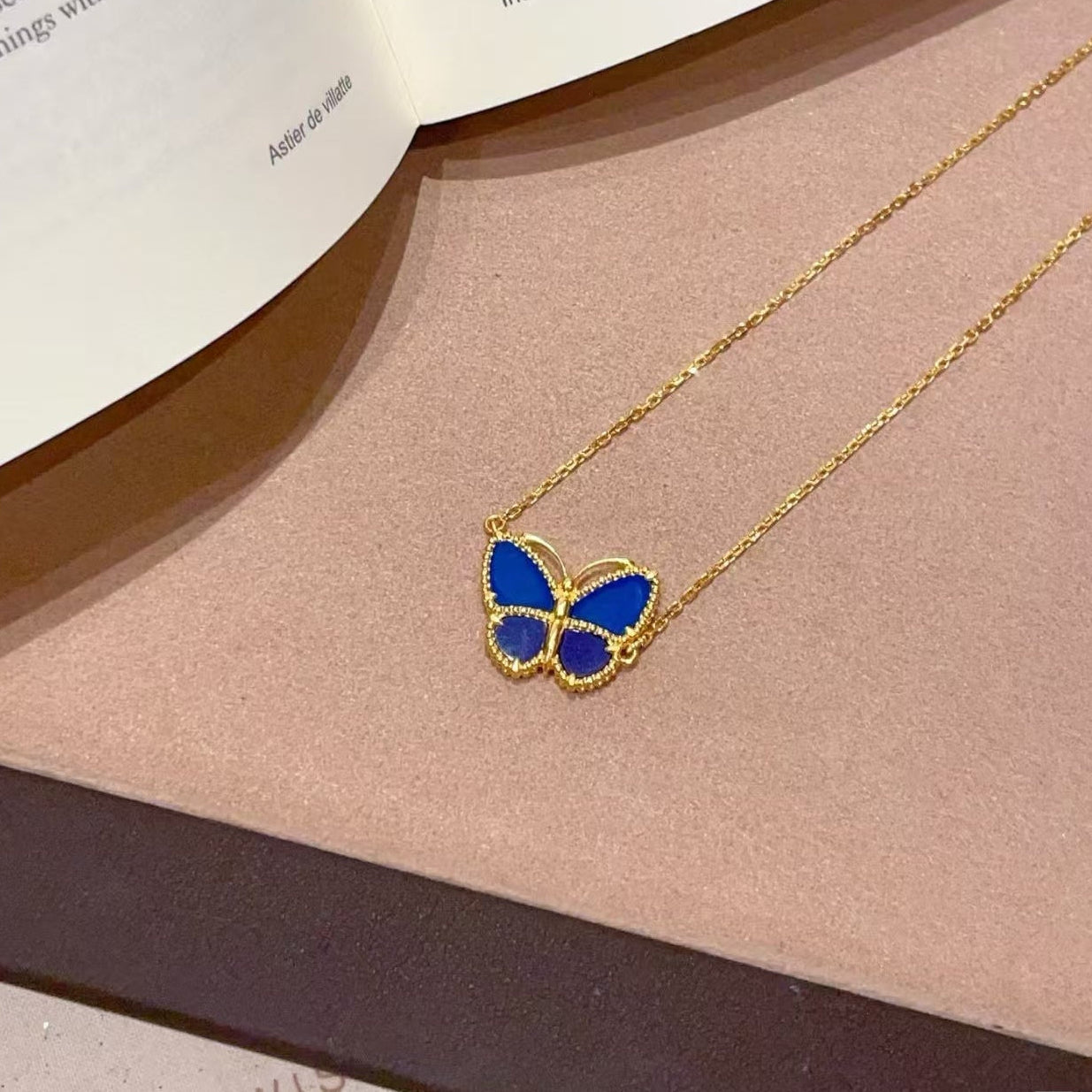 [Loco] 2026 BUTTERFLY BLUE   NECKLACE