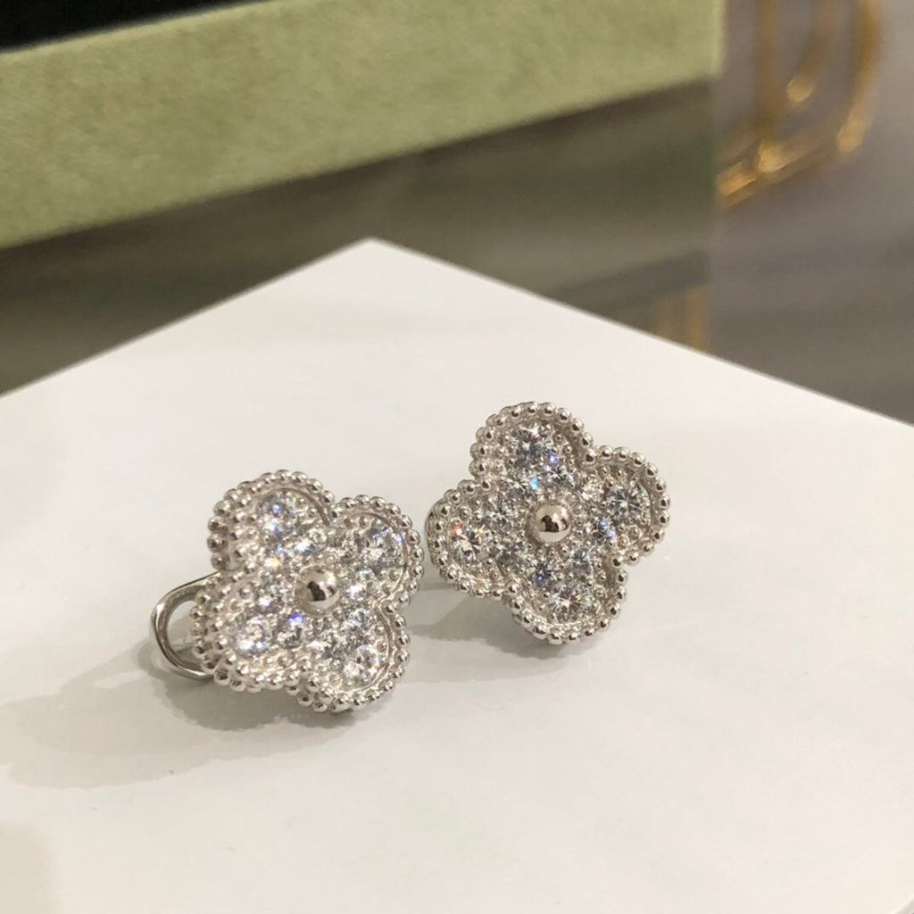 Loco CLOVER 1 MOTIFS DIAMOND STUD EARRINGS SILVER