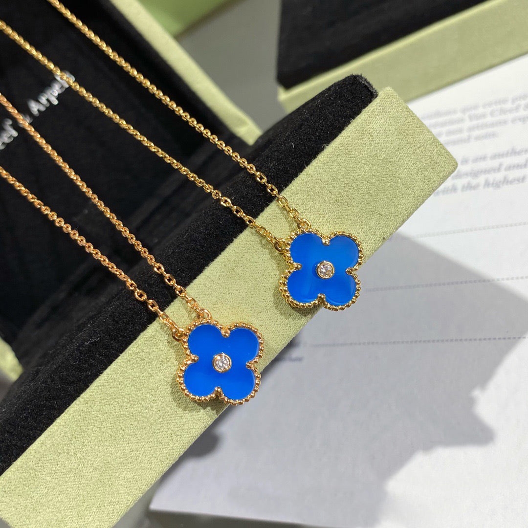 ¡®Loco¡¯CLOVER 15MM DIAMOND AND BLUE AGATE NECKLACE