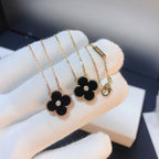 ¡®Loco¡¯CLOVER 15MM DIAMOND ONYX NECKLACE