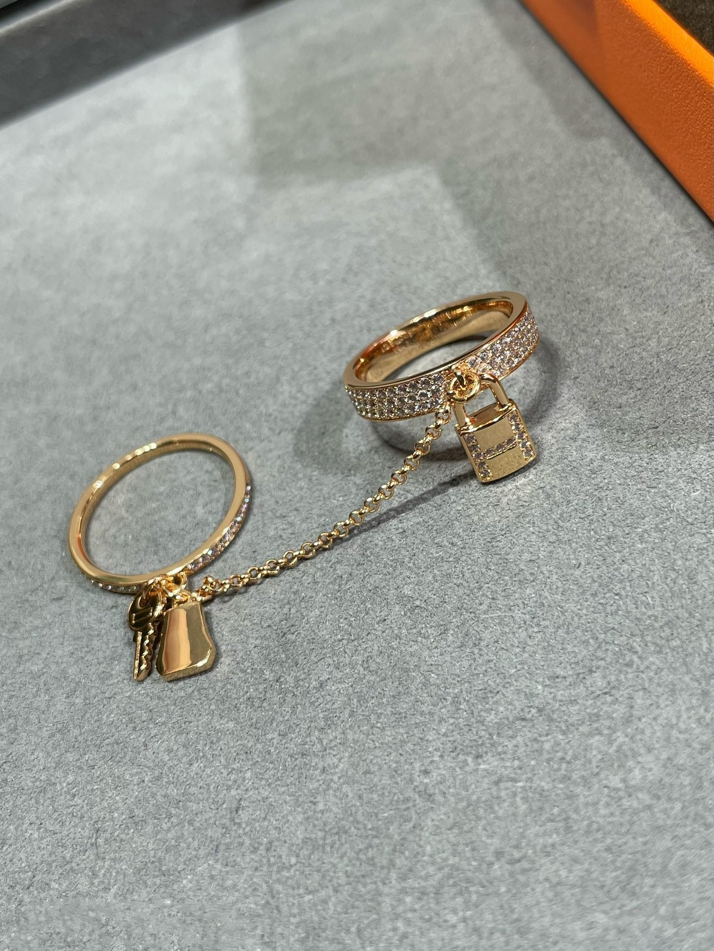 ¡®Loco¡¯HM KELLY CLOCHETTE DOUBLE RING IN  WITH DIAMONDS