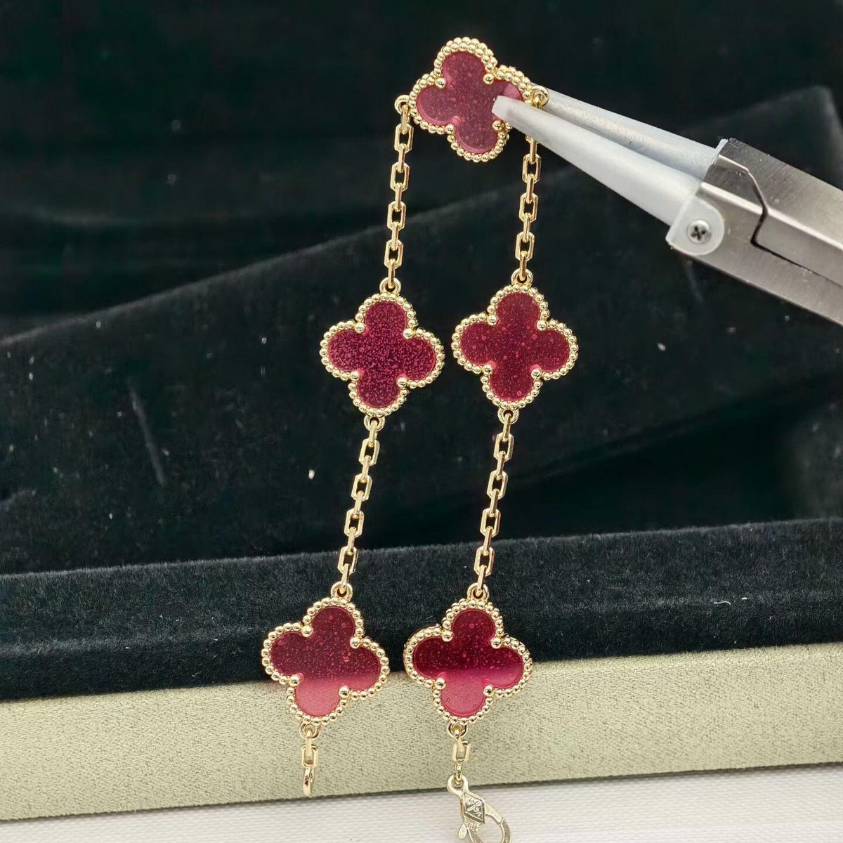 [Loco]NEW CLOVER 5 MOTIFS PINK ENAMEL BRACELET