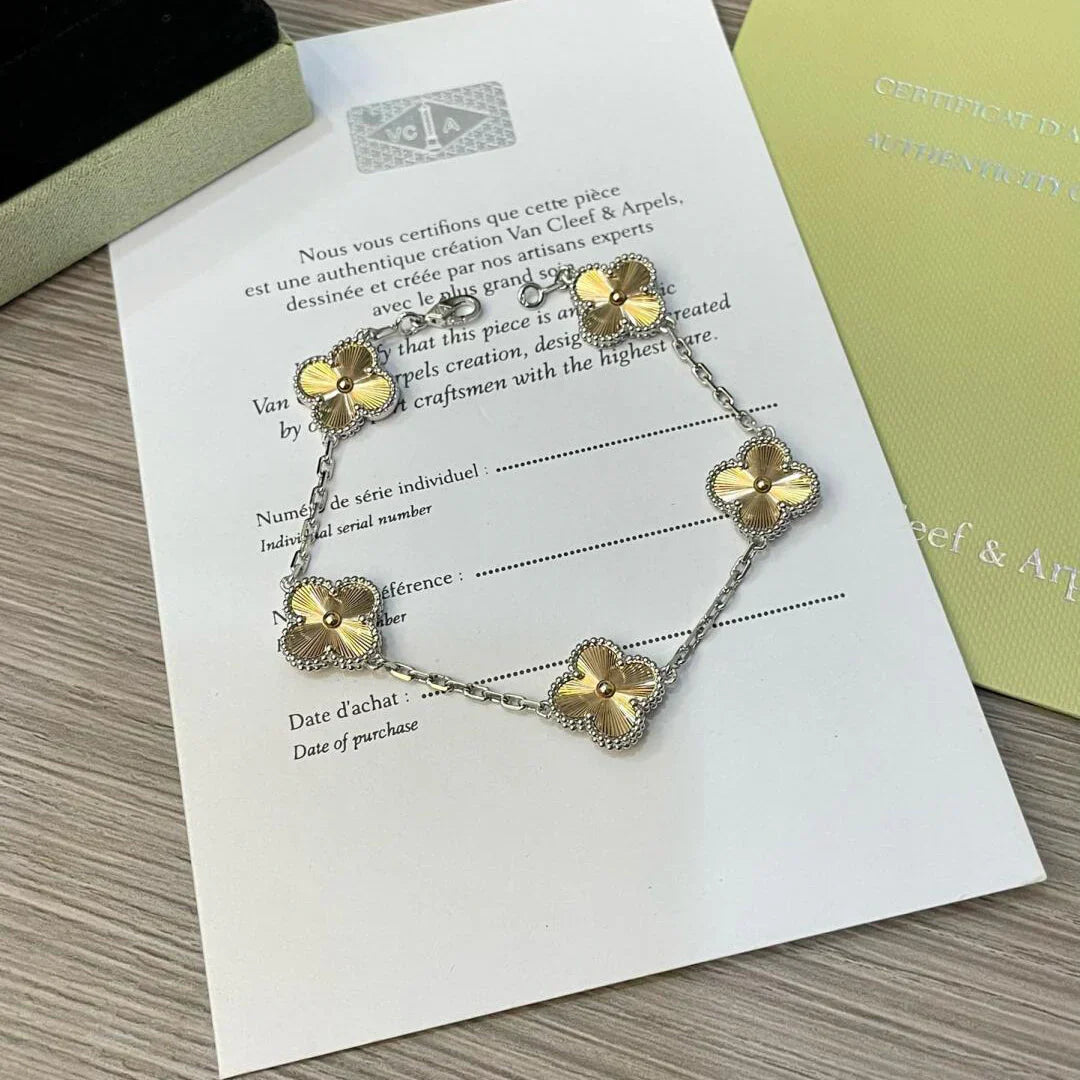 [Loco]New  CLOVER 5 MOTIF LASER BRACELET COLLECTION