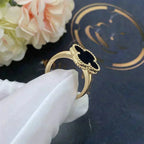¡®Loco¡¯CLOVER ONYX RING