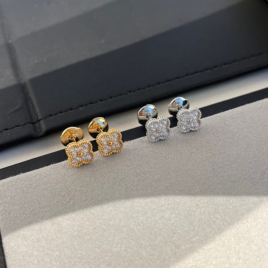 ¡®Loco¡¯CLOVER MINI DIAMOND STUD EARRINGS